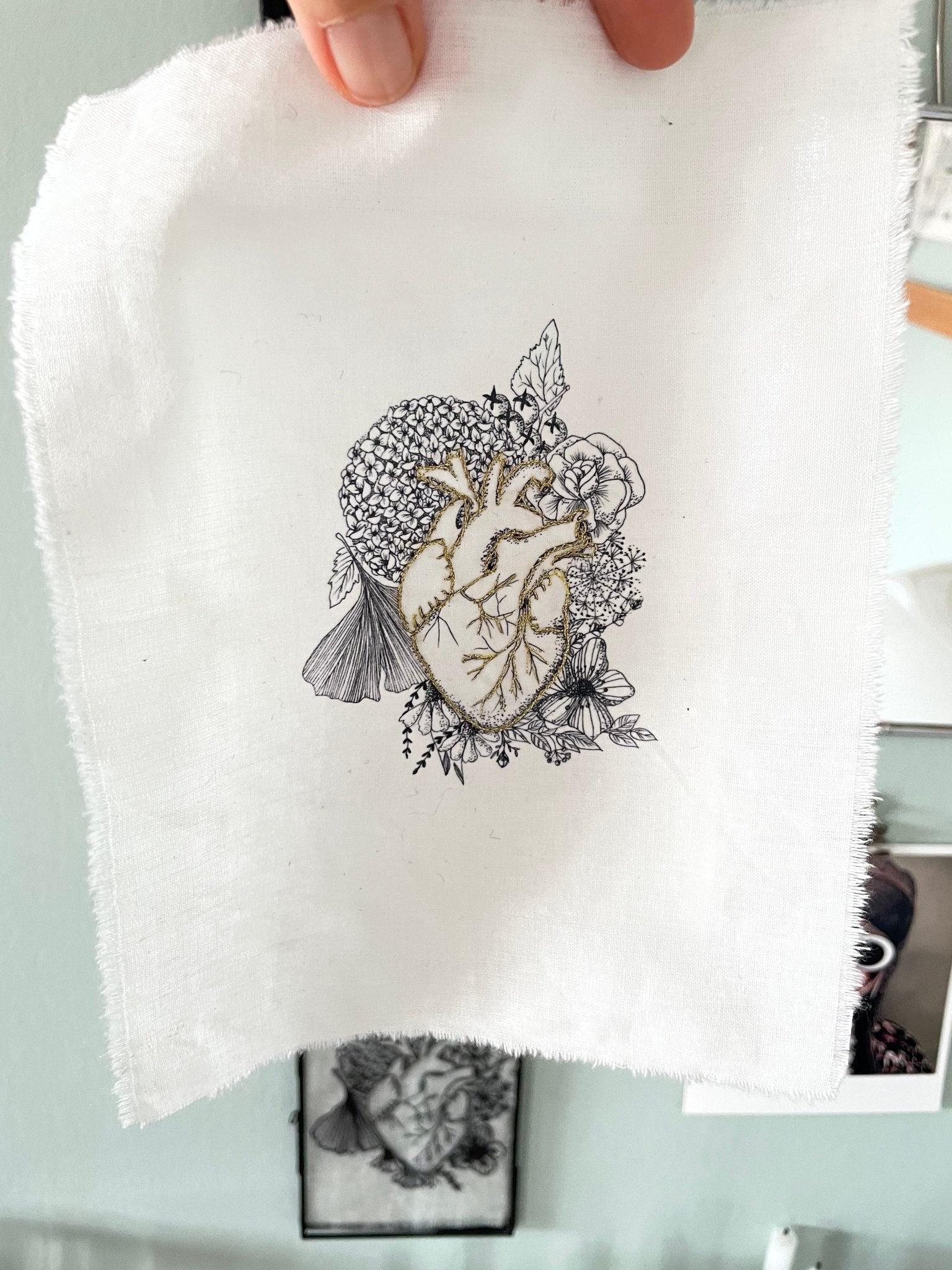 Cœur fleuri à broder - Mamoizelle K