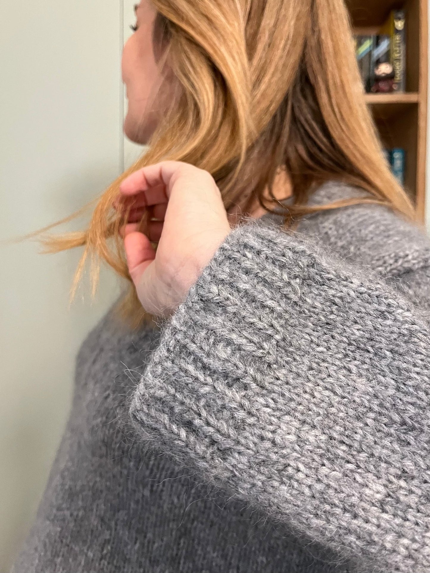 Pull Lost On You - Mamoizelle K